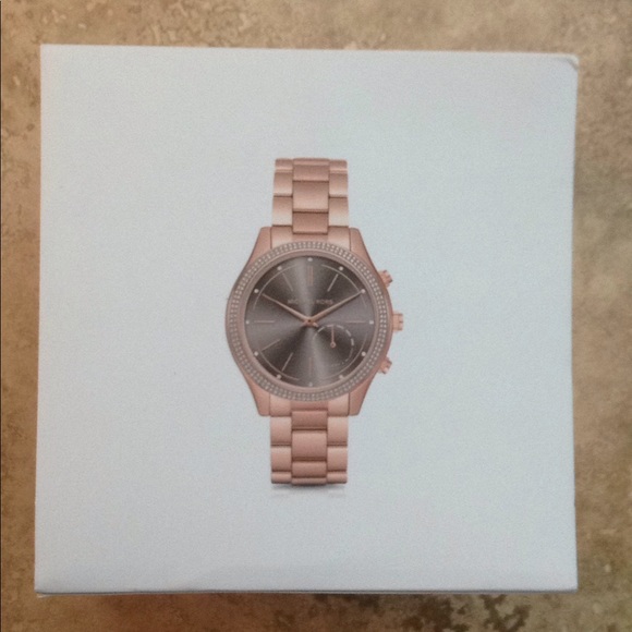 Michael Kors Access Watch - Picture 4 of 5